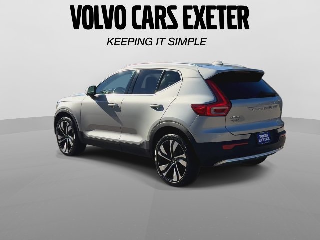 Certified 2024 Volvo XC40 B5 Ultimate w/ Climate Package AWD/4WD image 9