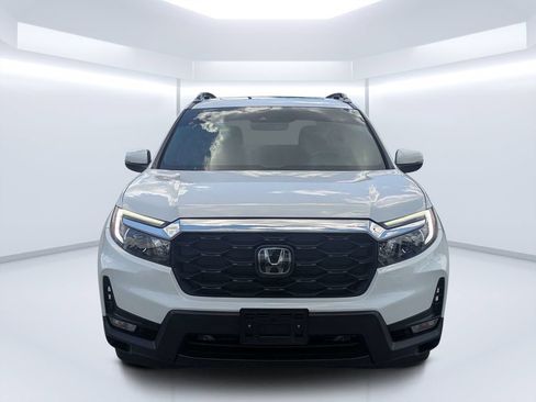 Used 2023 Honda Passport EX-L image 8