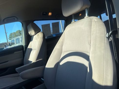 Used 2019 Honda Odyssey EX image 15