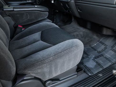 Used 2004 Chevrolet Avalanche 2WD image 74