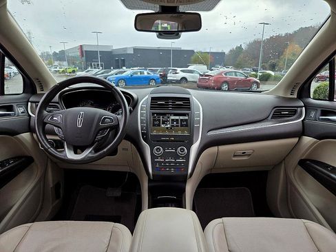 Used 2018 Lincoln MKC Reserve w/ Lincoln MKC Climate Package image 11