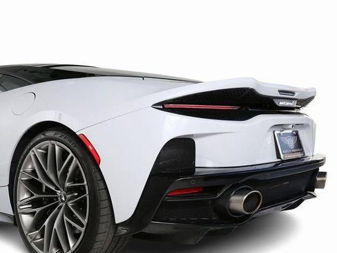 Used 2023 McLaren GT image 8