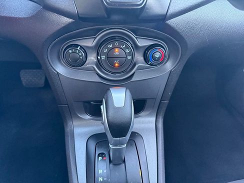 Used 2016 Ford Fiesta S image 33