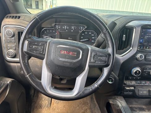 Used 2021 GMC Sierra 1500 SLT w/ SLT Premium Package AWD/4WD image 10