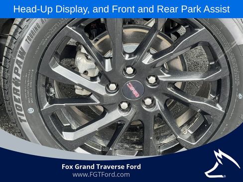 Used 2023 GMC Terrain SLT w/ Infotainment Package II AWD/4WD image 8