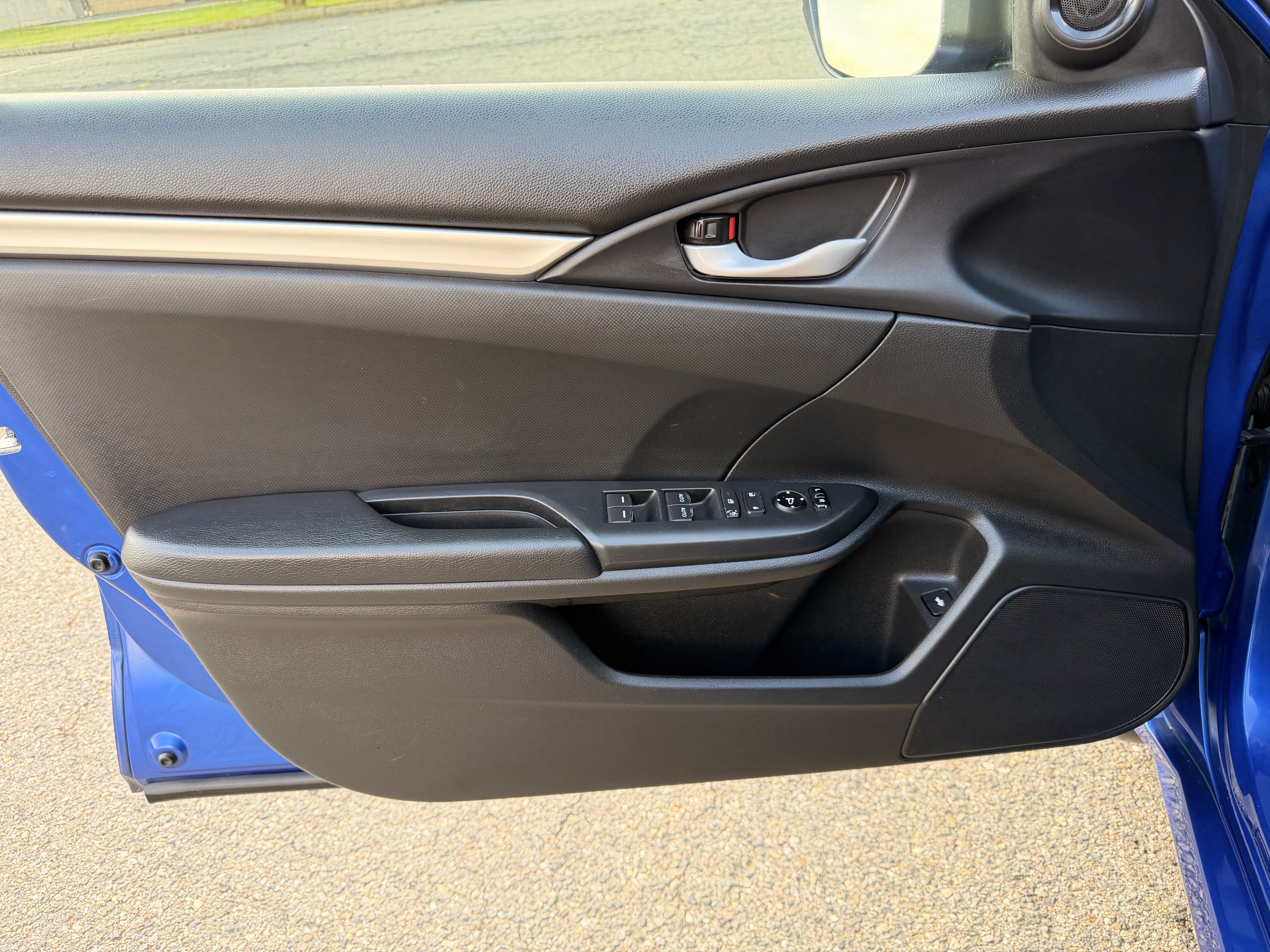Used 2019 Honda Civic Sport image 8