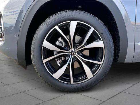 New 2026 Volkswagen Atlas SEL Premium R-Line AWD/4WD image 12