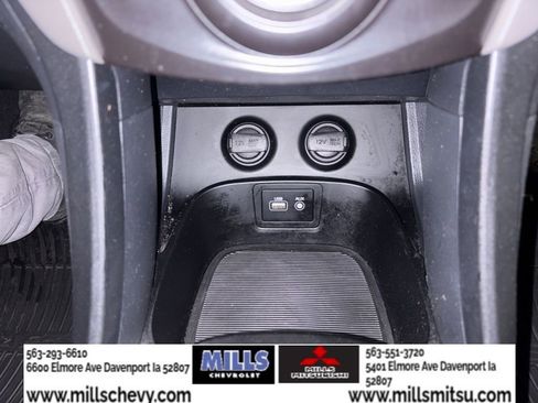 Used 2017 Hyundai Santa Fe SE image 25