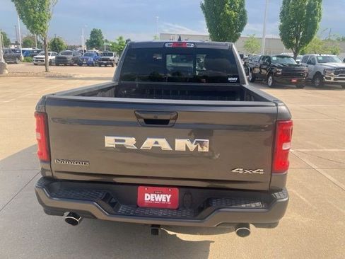 Used 2025 RAM 1500 Laramie w/ Sport Appearance Package AWD/4WD image 7