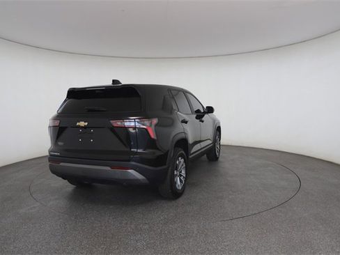 Used 2025 Chevrolet Equinox LT w/ Safety and Technology Package image 17