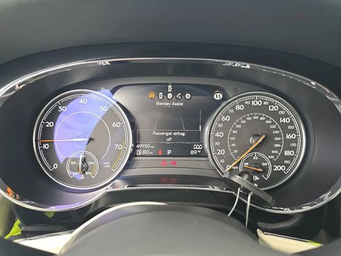 Used 2019 Bentley Bentayga AWD/4WD image 10