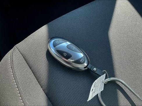 New 2026 Hyundai Kona SE image 32