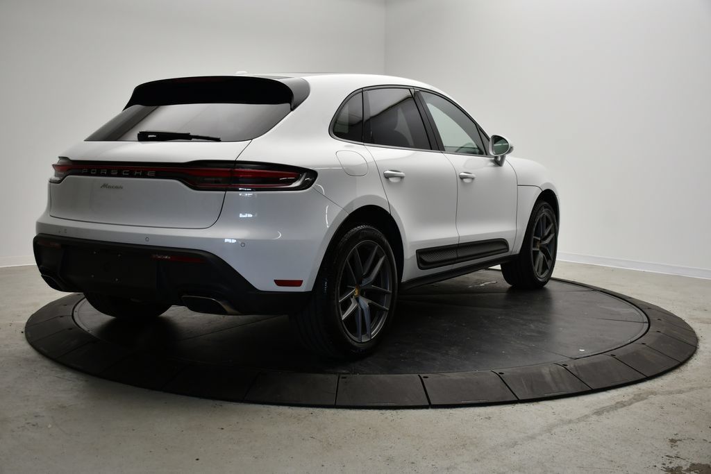 Certified 2023 Porsche Macan AWD/4WD image 7