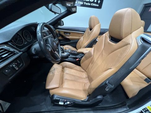 Used 2018 BMW 430i xDrive Convertible image 21
