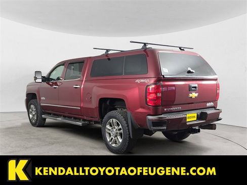 Used 2015 Chevrolet Silverado 2500 High Country image 3