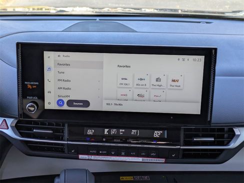 New 2026 Toyota Sienna XLE image 20