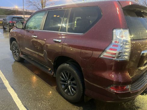 Used 2021 Lexus GX 460 Premium w/ Premium Package image 10