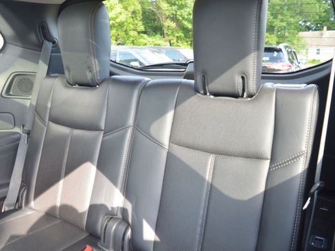 Used 2015 Nissan Pathfinder Platinum AWD/4WD image 18