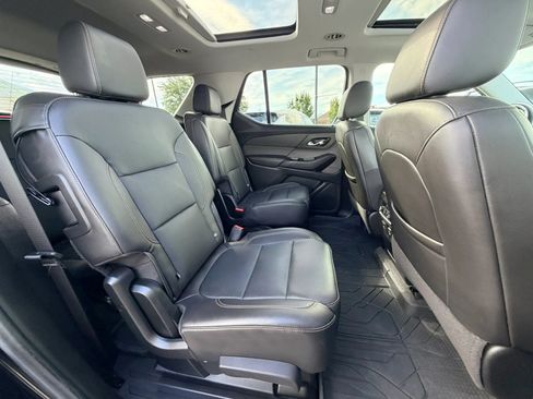 Used 2021 Chevrolet Traverse Premier w/ Redline Edition AWD/4WD image 25