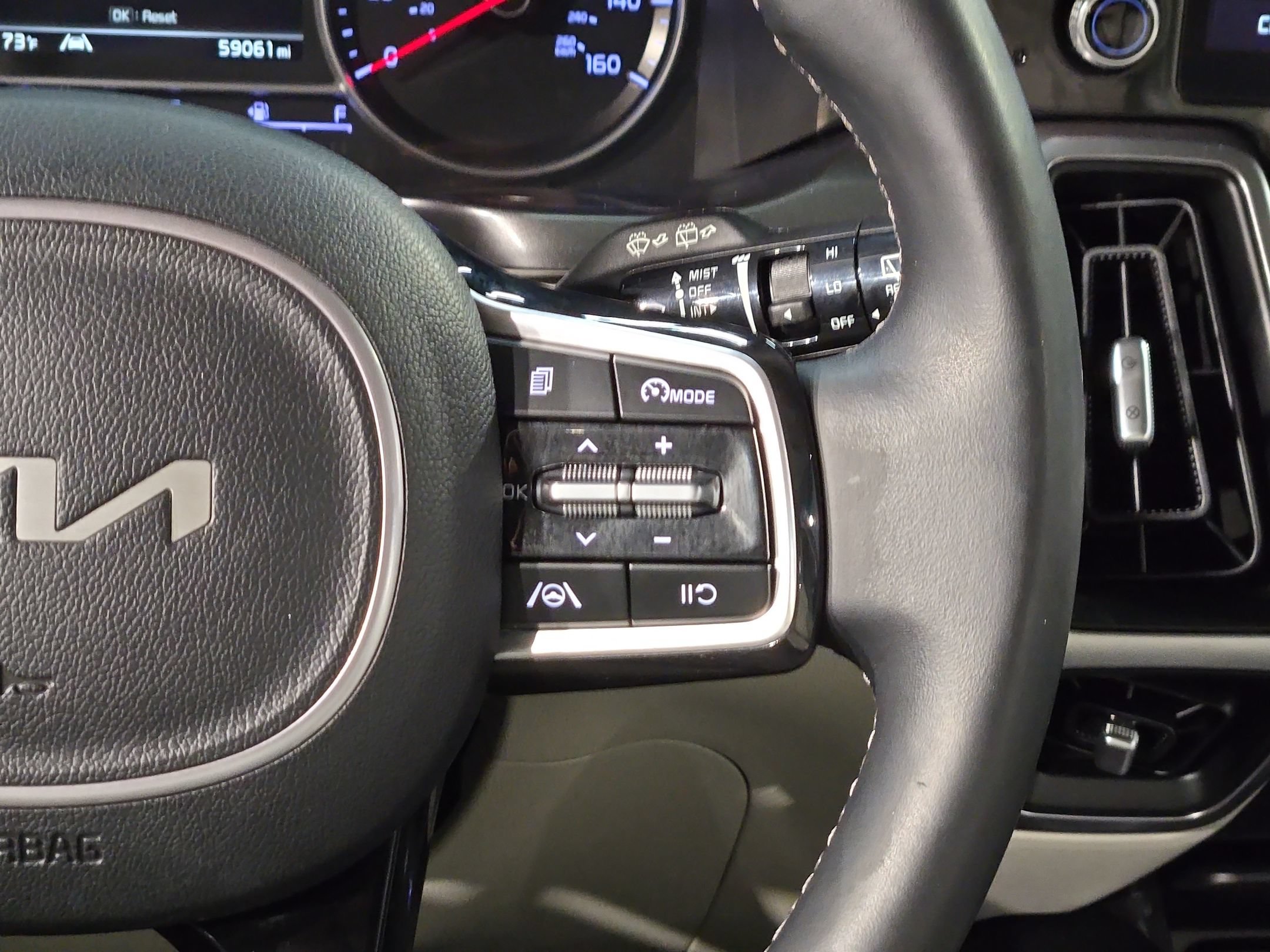 Used 2022 Kia Sorento S w/ Panoramic Sunroof Package FWD image 29