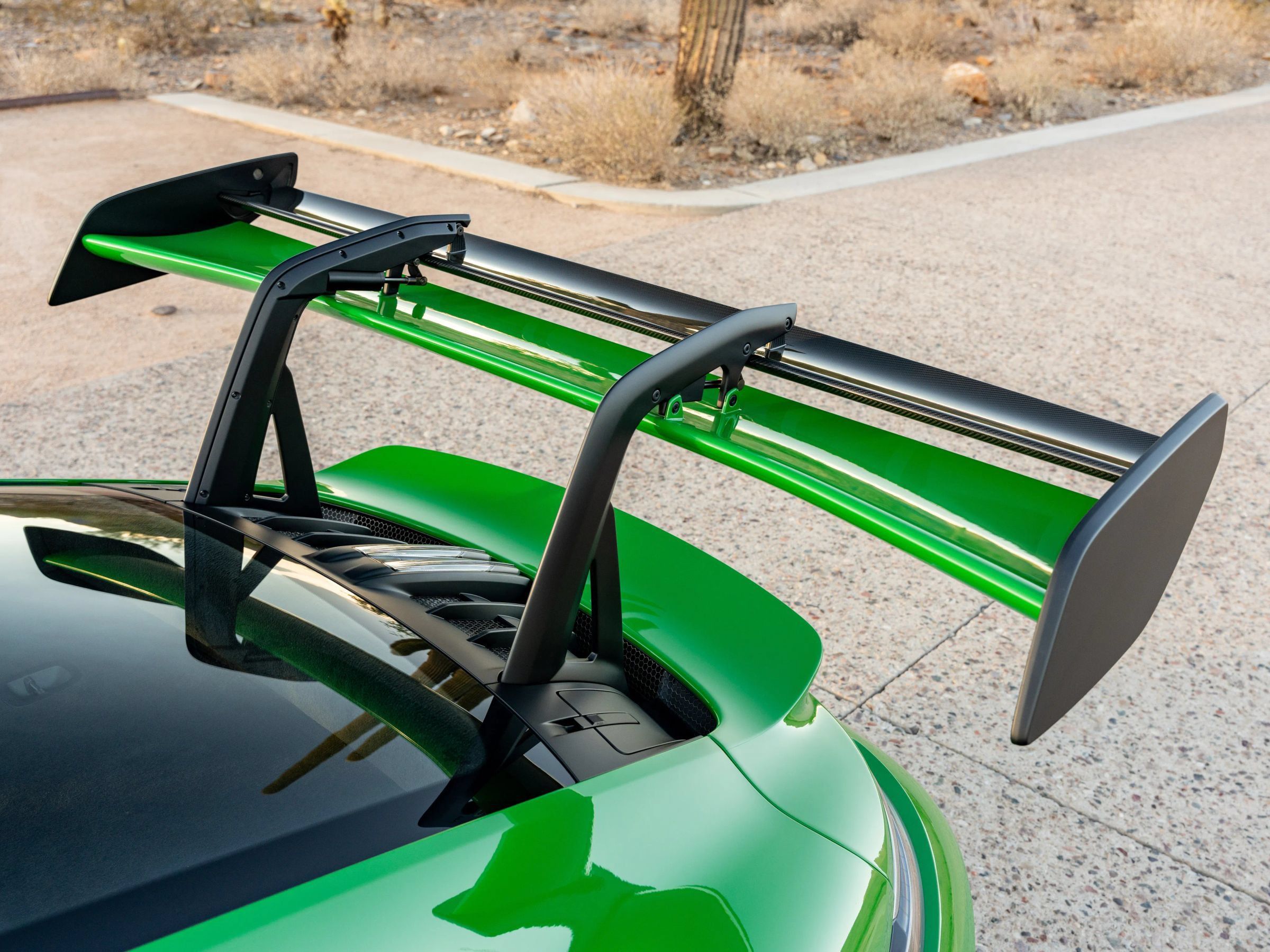 Used 2025 Porsche 911 GT3 RS RWD image 33