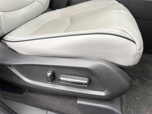 Certified 2023 Honda Pilot Elite image 18