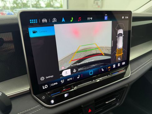 New 2025 Volkswagen Tiguan SE image 20