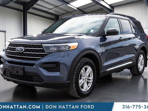 Used 2021 Ford Explorer XLT AWD/4WD image 24