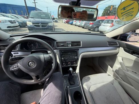 Used 2014 Volkswagen Passat 1.8T S FWD image 19