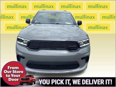Used 2023 Dodge Durango SXT Launch Edition w/ SXT Blacktop Group AWD/4WD image 2