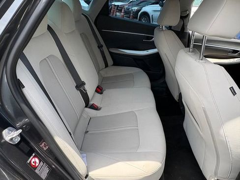 Used 2023 Hyundai Sonata SE FWD image 16