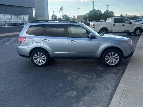 Used 2012 Subaru Forester 2.5X Premium w/ All-Weather Pkg AWD/4WD image 5