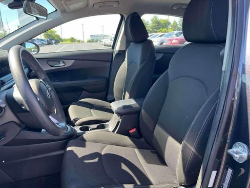 Used 2020 Kia Forte LXS FWD image 27