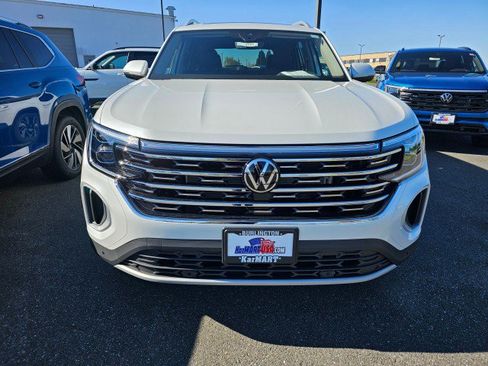 New 2025 Volkswagen Atlas SEL image 2
