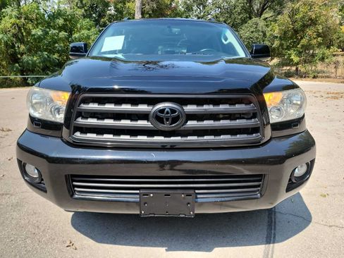 Used 2013 Toyota Sequoia SR5 w/ Premium Pkg RWD image 2
