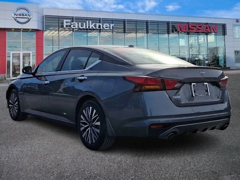 Certified 2024 Nissan Altima 2.5 SV w/ SV Premium Package image 4