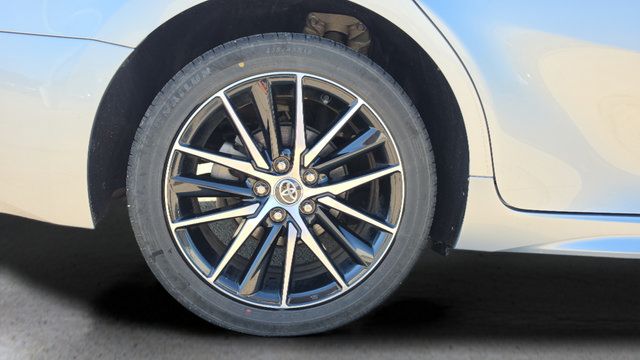 Used 2022 Toyota Camry SE FWD image 18