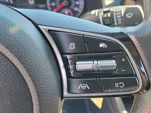 Used 2023 Kia Forte LXS w/ LXS Technology Package image 22