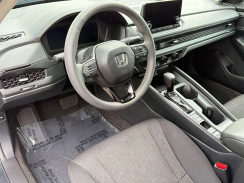 Used 2024 Honda Accord EX image 4