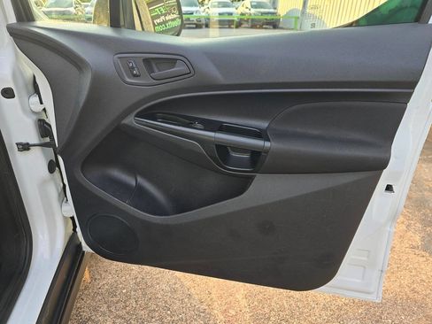 Used 2017 Ford Transit Connect XL image 16