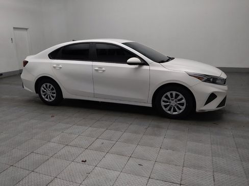 Used 2024 Kia Forte LX image 11