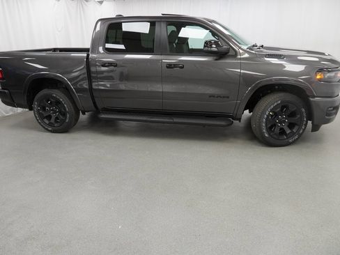 New 2026 RAM 1500 4x4 Crew Cab image 9