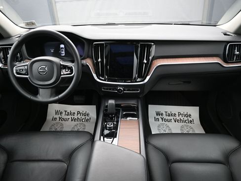 Used 2023 Volvo S60 B5 Plus w/ Climate Package image 22