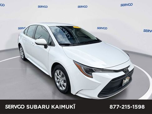 Used 2023 Toyota Corolla LE image 1