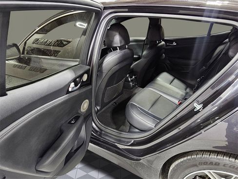 Used 2020 Kia Stinger GT-Line w/ Sun & Sound Package image 16