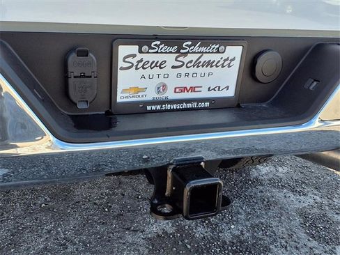 New 2026 GMC Sierra 2500 SLT image 21