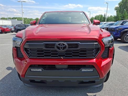 New 2025 Toyota Tacoma TRD Off-Road image 2