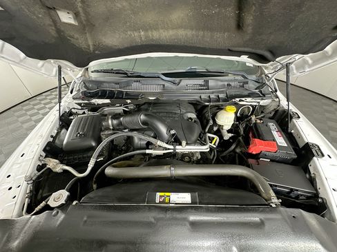 Used 2018 RAM 1500 Rebel w/ Luxury Group image 33