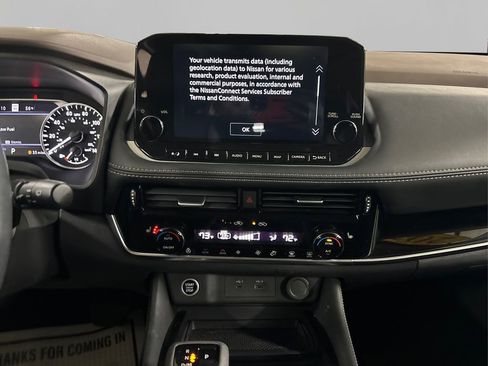 Used 2023 Nissan Rogue SL w/ SL Premium Package image 18