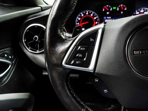 Used 2021 Chevrolet Camaro LT w/ Technology Package image 32